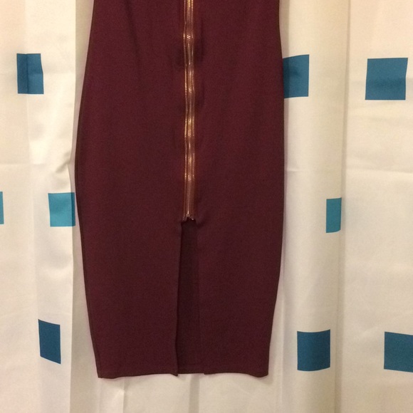 Burgundy Off Shoulder Midi Dress - Picture 7 of 7